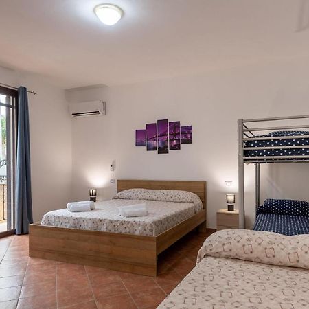 Alelida Villa Con Piscina 奇尼斯 外观 照片