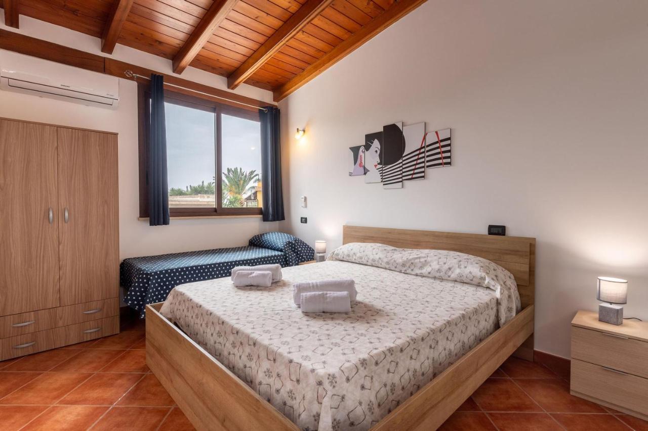 Alelida Villa Con Piscina 奇尼斯 外观 照片