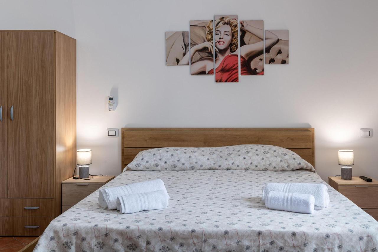 Alelida Villa Con Piscina 奇尼斯 外观 照片