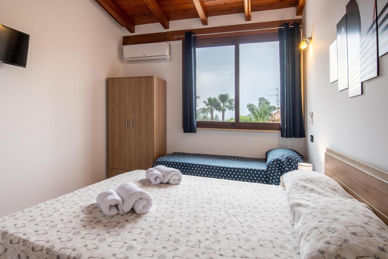 Alelida Villa Con Piscina 奇尼斯 外观 照片